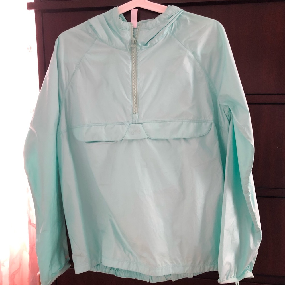 xsmall under armour mint rain coat/ wind breaker